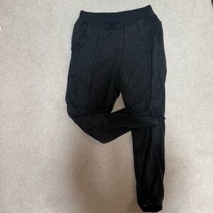 Lululemon black jogger